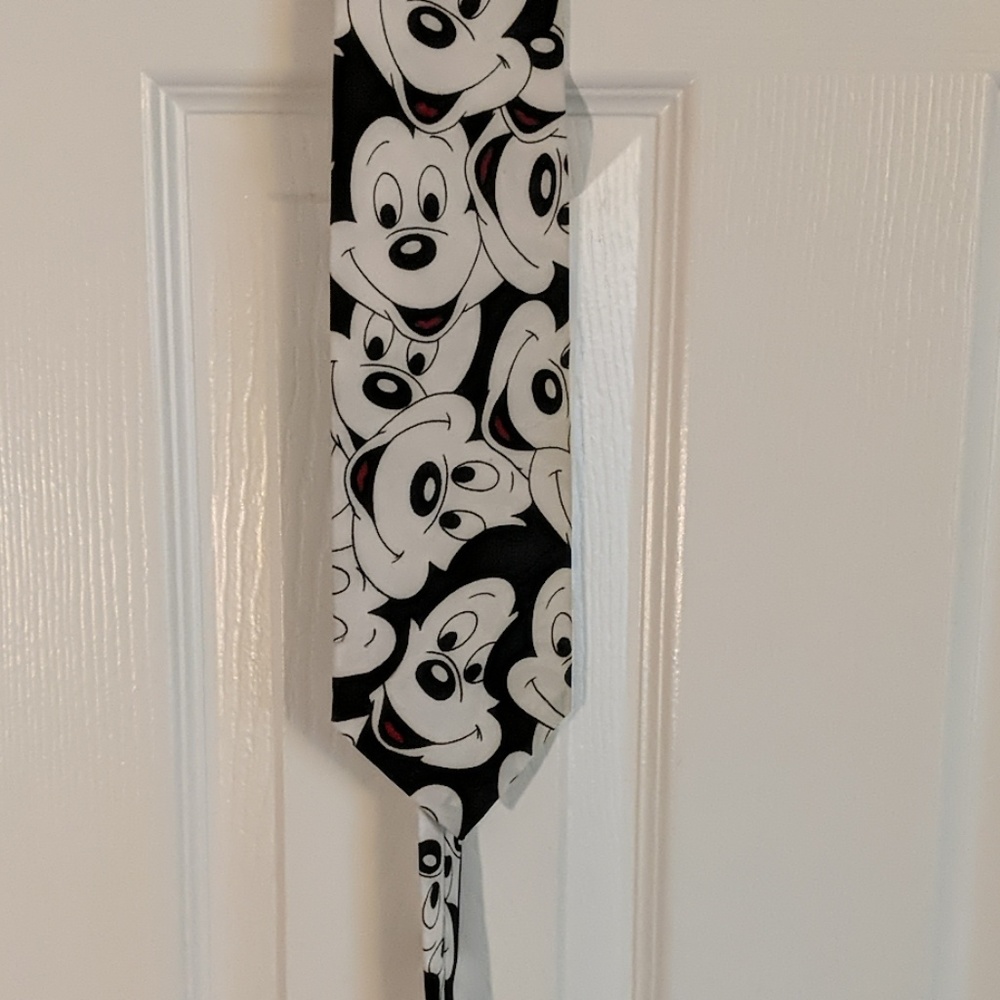 Disney mickey tie